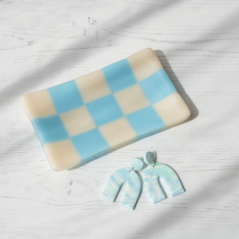 15x8cm Chequered Dual Coloured Medium Tray - Bullseye Collection