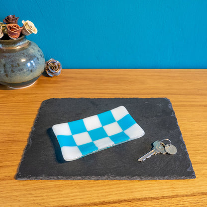 15x8cm Chequered White/Colour Medium Tray - Bullseye Collection