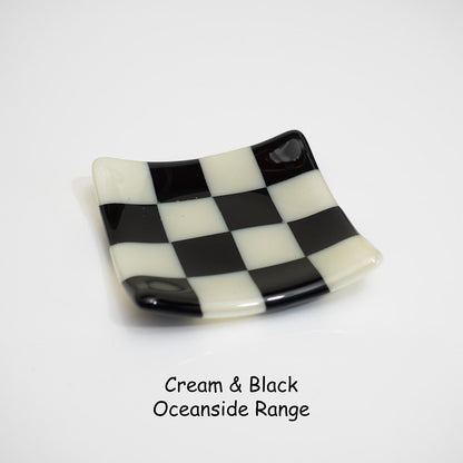 8cm Chequered Dual Coloured Shallow Dish - Oceanside Collection