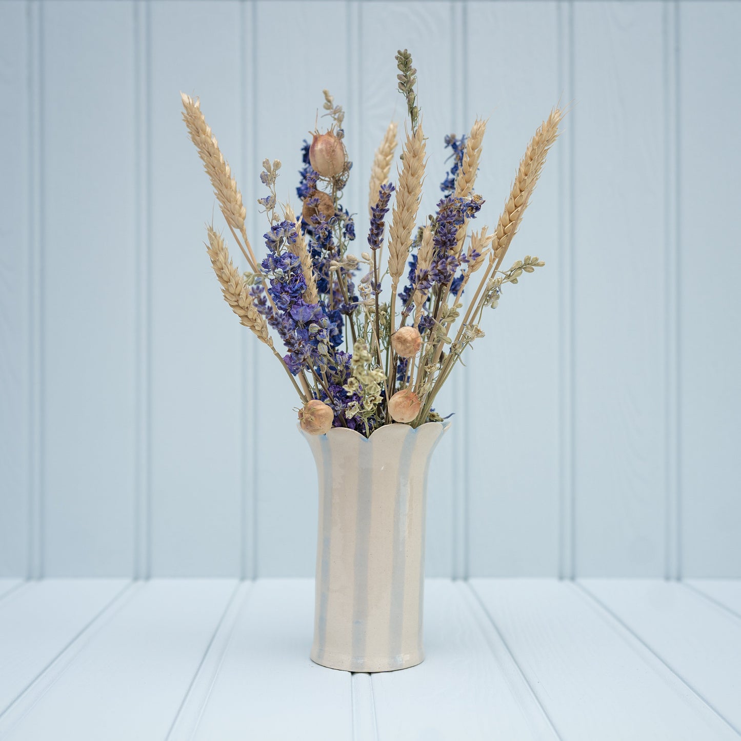 Daisy vase