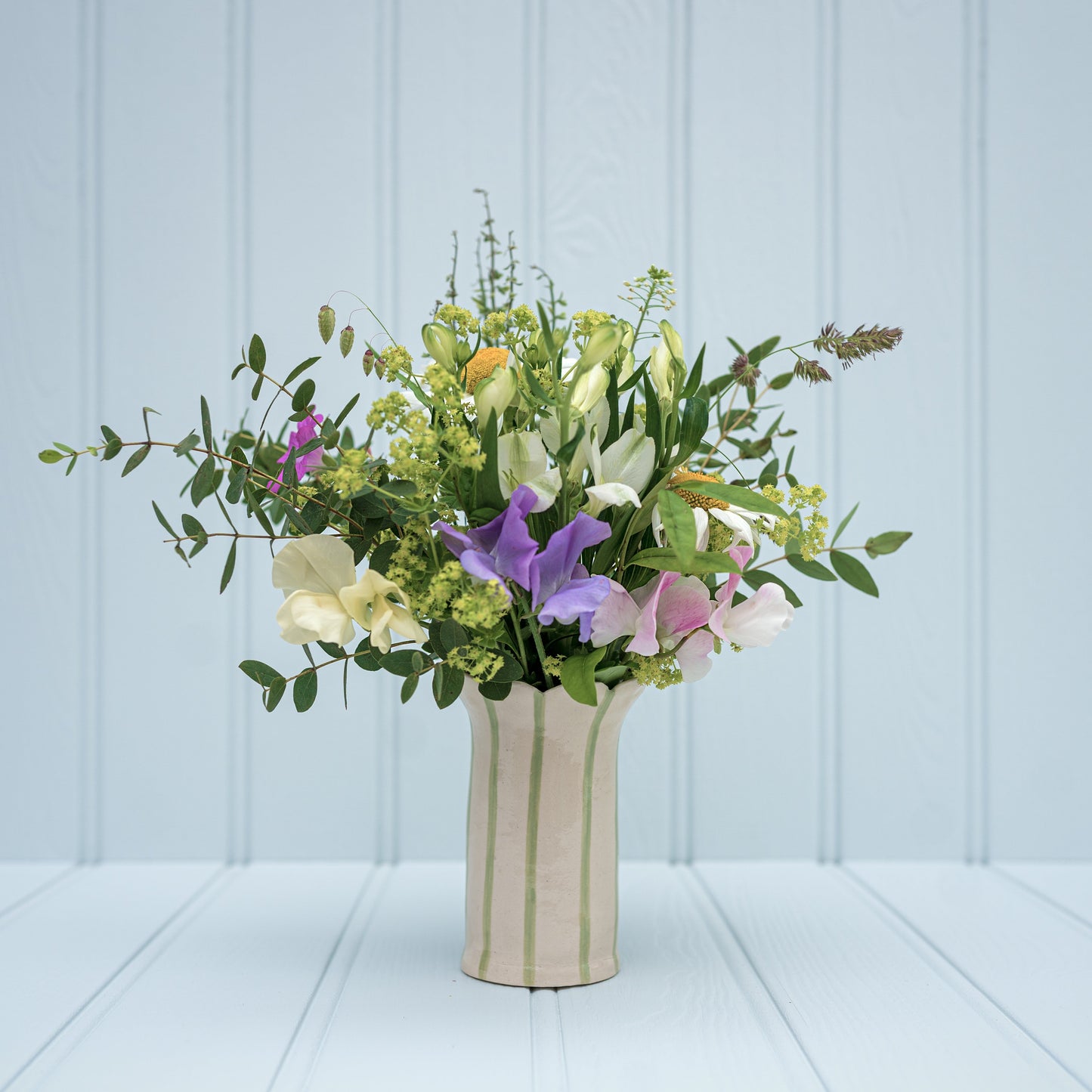 Daisy vase