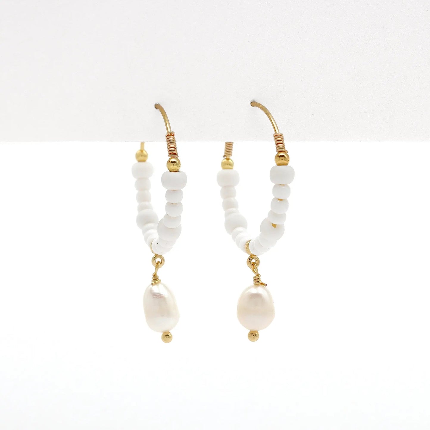 Giada Gegambar Wire Hoop Earrings