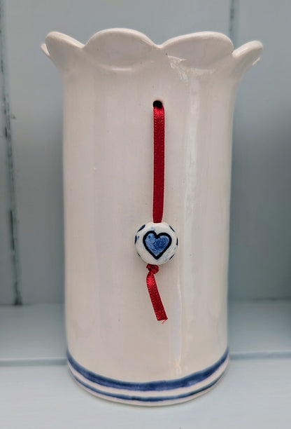Blue & white Daisy vase